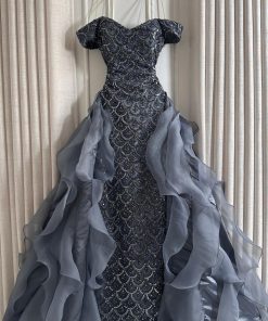 Alternative view of فستان سهرة رمادي فاخر أوف شولدر بذيل أورجنزا ملكي