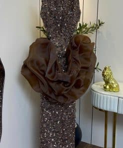 Alternative view of فستان سهرة بني داكن فاخر بتطريز لامع وأورجنزا على الخصر
