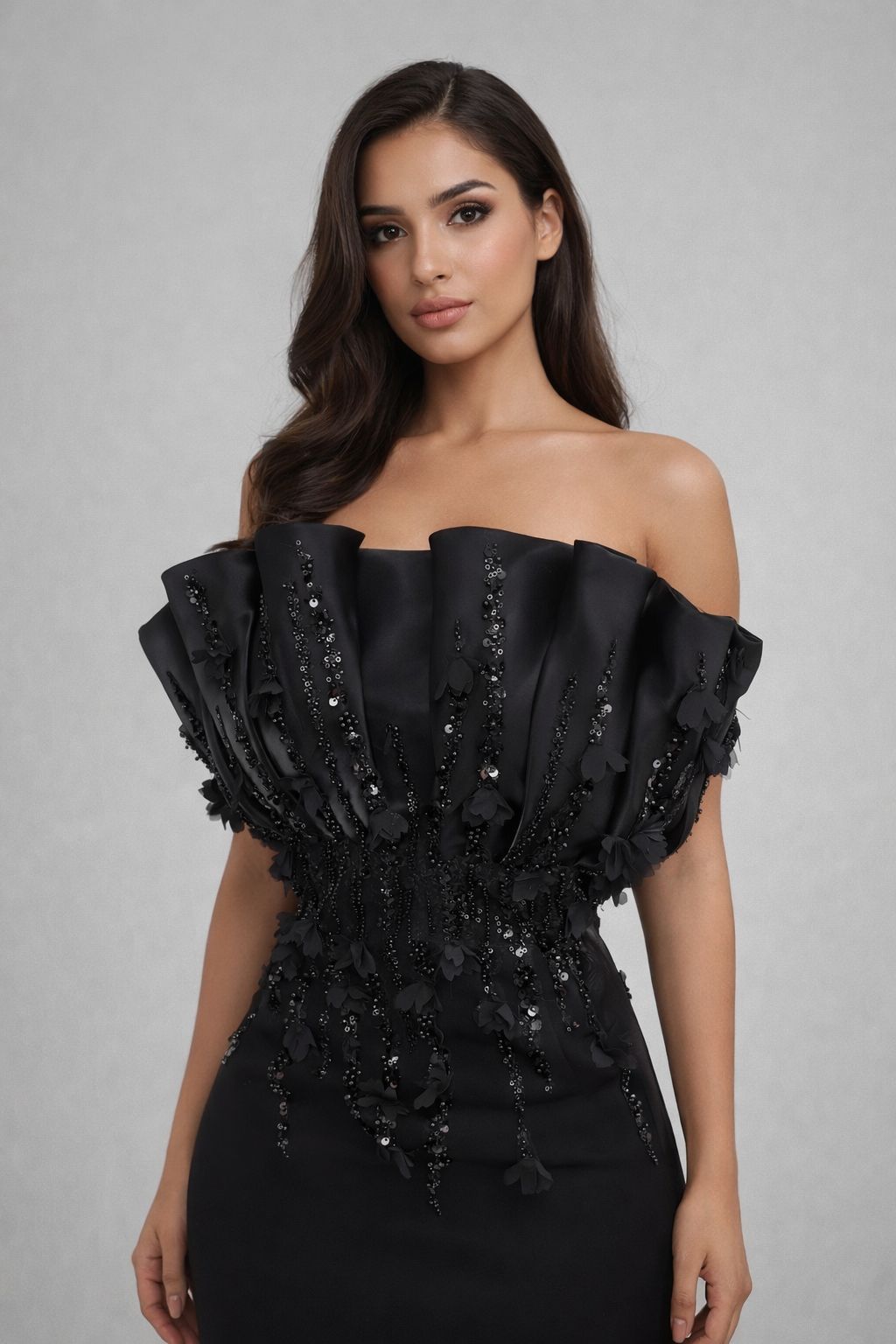 فستان سهرة أسود فاخر أوف شولدر بذيل طويل وتفاصيل راقية - الصورة 2