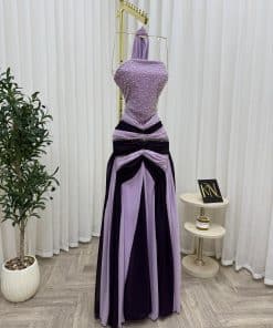 Alternative view of فستان سهرة موف فاخر بتصميم ثنائي اللون وتطريز لامع