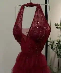 Alternative view of فستان سهرة أنيق بألوان الأحمر الغامق مع تنانير متعددة الطبقات