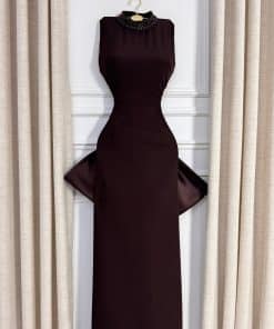 Alternative view of فستان سهرة بني فاخر بقصة ضيقة وظهر مفتوح