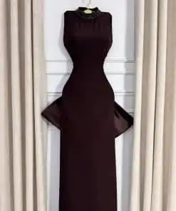 Alternative view of فستان سهرة بني فاخر بقصة ضيقة وظهر مفتوح
