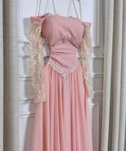 Alternative view of فستان سهرة وردي أنيق مطرز بتفاصيل براقة