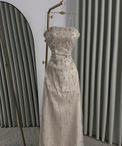 Alternative view of فستان سهرة بدون أكمام بقصة أنيقة فاخرة