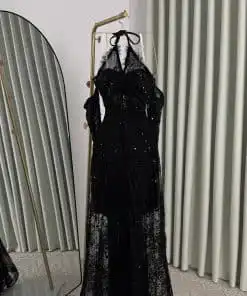 Alternative view of فستان سهرة أسود أنيق بياقة هالتر وأكمام دانتيل فاخرة