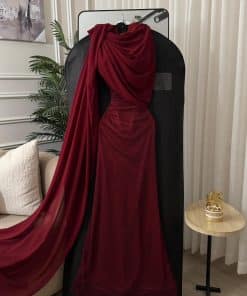 فستان سهرة نبيتي فاخر بوشاح طويل وتطريز لامع