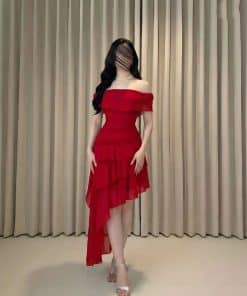 فستان قصير أحمر وعودي أوف شولدر بقصة غير متماثلة
