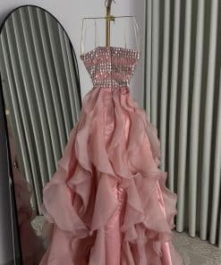 Alternative view of فستان سهرة وردي منفوش بكورسيه كريستال فاخر