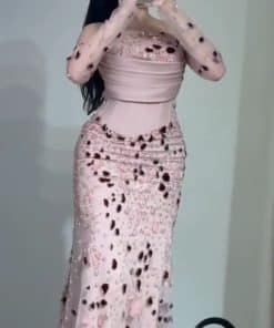 فستان سهرة وردي غباري فاخر بأكمام شفافة