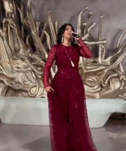 Alternative view of فستان سهرة أحمر مطرز بالترتر بأكمام طويلة