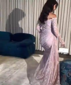 Alternative view of فستان سهرة وردي فاخر بأكتاف مكشوفة وأكمام طويلة