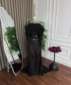 Alternative view of فستان سهرة أسود فاخر بترتر لامع وتصميم أوف شولدر أنيق
