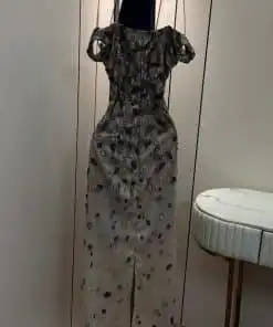 Alternative view of فستان سهرة بيج فاخر بتطريز أسود لامع