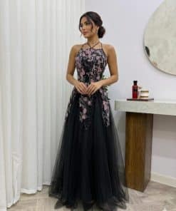 فستان سهرة أسود منفوش بتطريز وردي