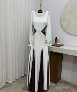 Alternative view of فستان سهرة أبيض أنيق بتصميم محتشم وراقي