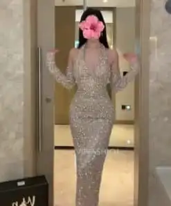فستان سهرة فاخر مرصع بالكامل بتصميم أنثوي أنيق
