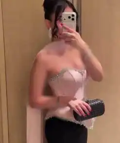 فستان سهرة أسود وبيج بتصميم كورسيه