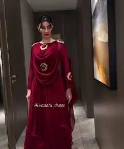فستان سهرة أحمر فاخر بتطريز ذهبي ملكي