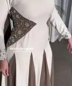 فستان سهرة أبيض أنيق بتصميم محتشم وراقي