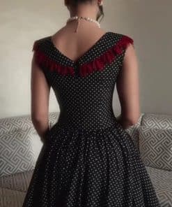 Alternative view of فستان ميدي أسود منقط بياقة كشكش حمراء