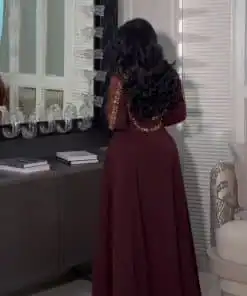 Alternative view of فستان سهرة عنابي محتشم وأكمام شفافة
