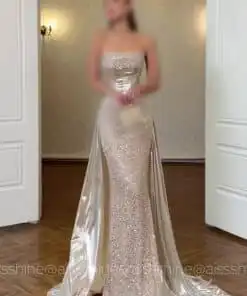 فستان سهرة بذيل طويل
