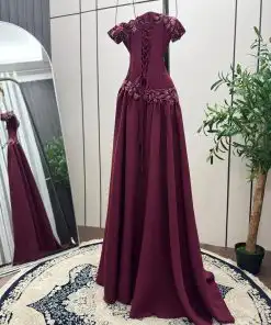 Alternative view of فستان سهرة برغندي طويل بتطريز كريستال وقصة أميرة