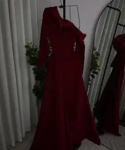 Alternative view of فستان سهرة عنابي طويل بأكمام وتفاصيل كشكش بارزة