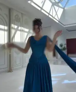 فستان بترولي طويل بكورسيه ووشاح