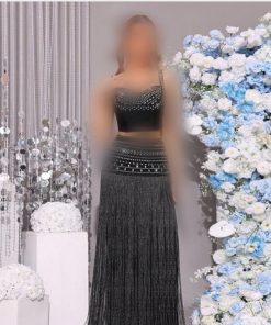 طقم سهرة أسود قطعتين بتطريز كريستال وشراشيب طويلة