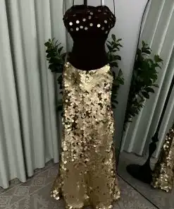Alternative view of فستان سهرة بني وذهبي طويل مزين بالترتر الدائري