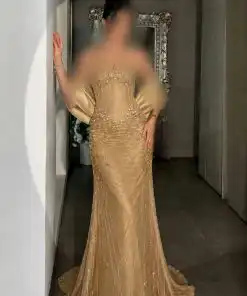 فستان سهرة بقصة كورسيه وذيل طويل