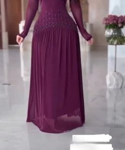 فستان سهرة عنابي فاخر طويل بأكمام شفافة