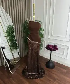 Alternative view of فستان سهرة بني طويل بقصة حورية البحر