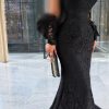 اللون العنابي والأسودفستان سهرة دانتيل فاخر بقصة سمكة وأكمام شيفون منفصلة