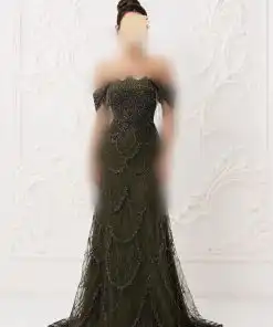 فساتين سهرة زيتوني بتصميم أوب شولدر وسلاسل مطرزة وذيل طويل