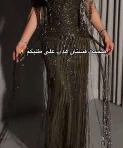 فستان سهرة زيتي طويل أوف شولدر مرصع بالترتر وهدب الخرز البراق