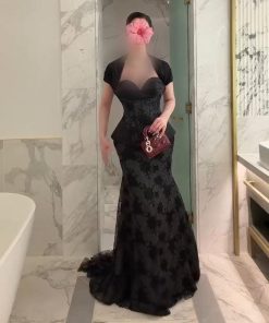 فستان سهرة أسود طويل بتصميم كورسيه محدد وجاكيت قصير