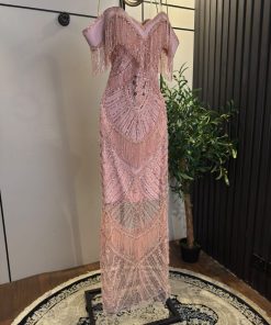 Alternative view of فستان سهرة لحمي طويل أوف شولدر مرصع بتطريزات فاخرة وشراشيب الخرز المنسدلة